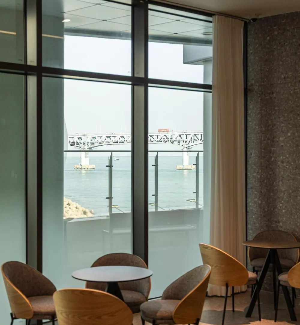 1 Minute To The Beach! Free Parking! Sauna And Gym Busan Lägenhet
