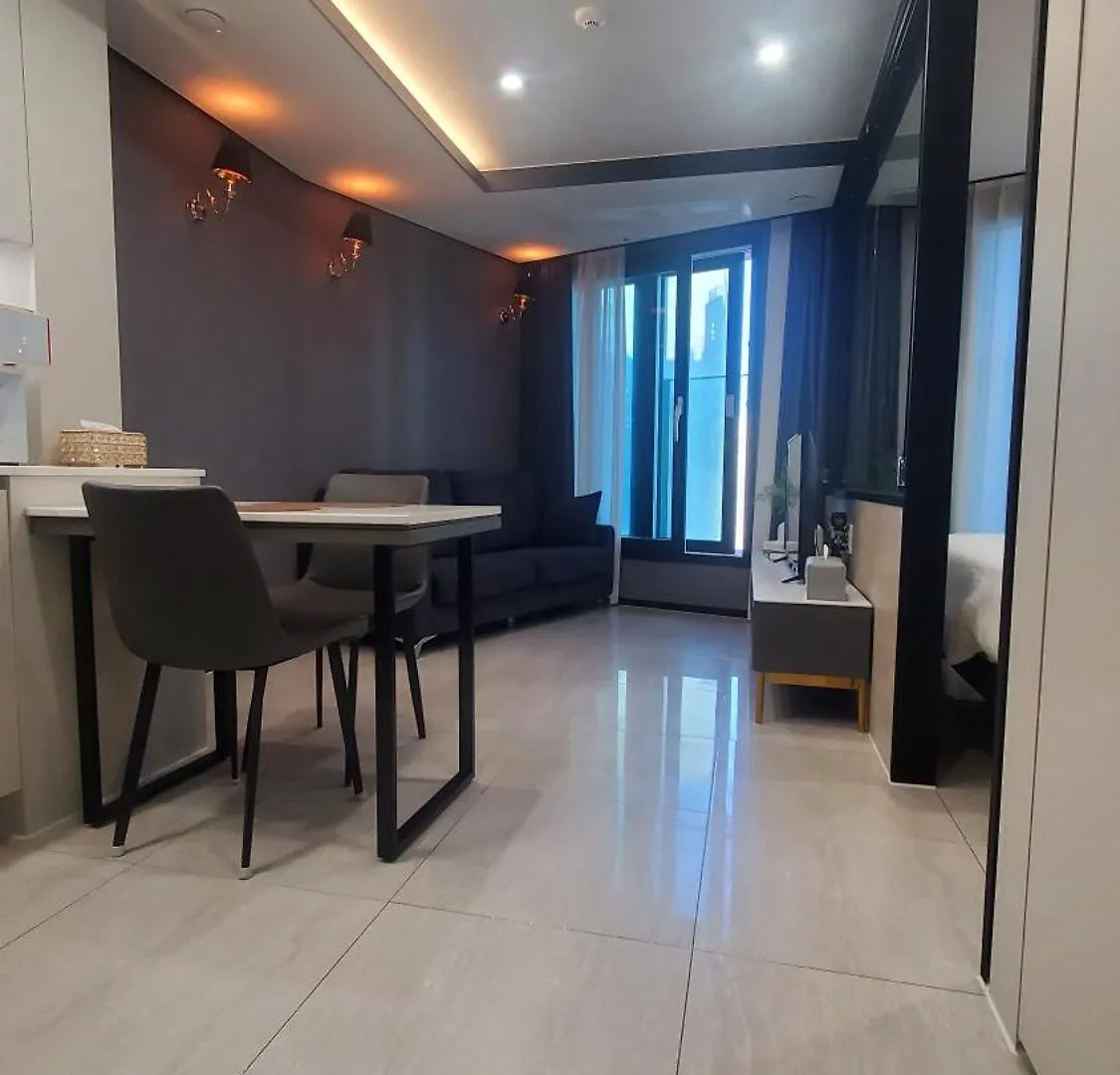 Apartment 1 Minute To The Beach! Free Parking! Sauna And Gym Busan South Korea
