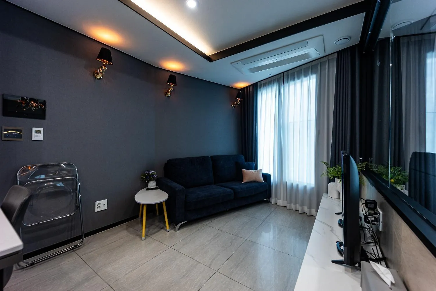 1 Minute To The Beach! Free Parking! Sauna And Gym Busan 0*,