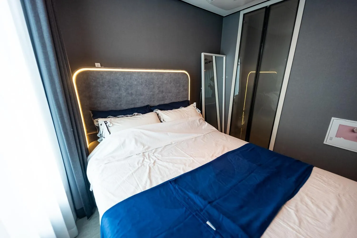 1 Minute To The Beach! Free Parking! Sauna And Gym Busan 0*,  South Korea
